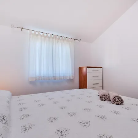 Beautiful Ksenija Apartment Mali Losinj