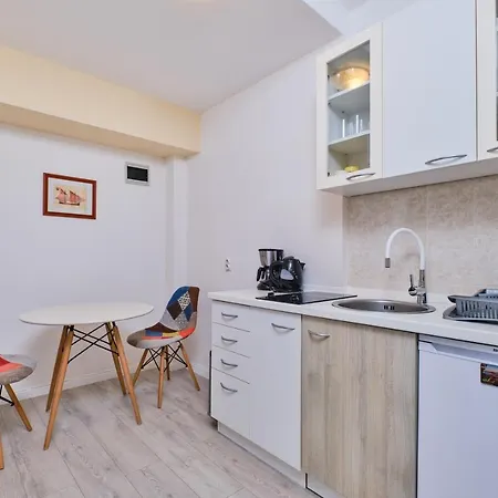 Beautiful Ksenija Apartment